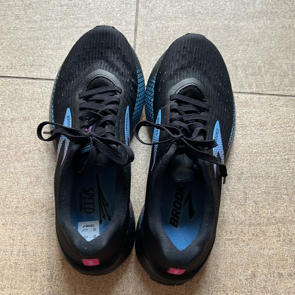 Brooks Hyperion Tempo Women Size 7